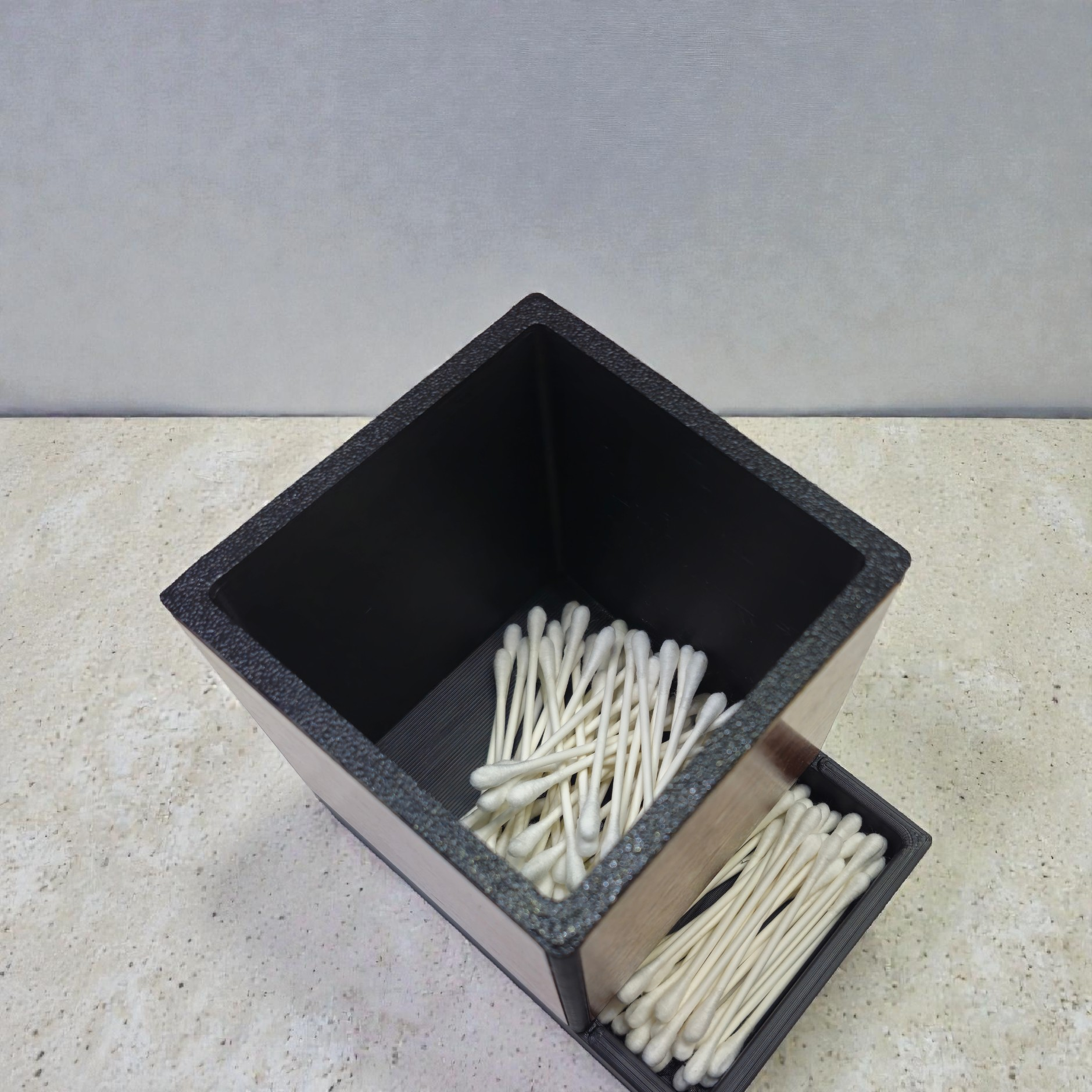 Modern Wooden Q-Tip Holder – 3D Printed with Real Wood Inlays